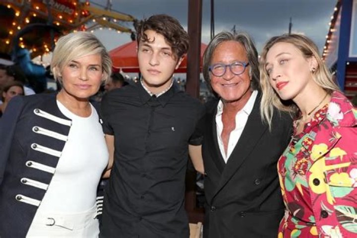 Anwar Hadid Steps Out With A Mystery Woman After Dua Lipa Split