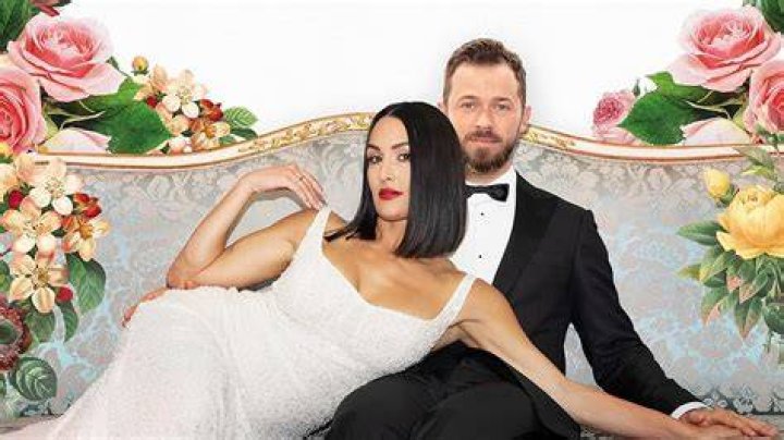 Bella Hadid Channels The Addams Family&rsquo;s Aesthetic