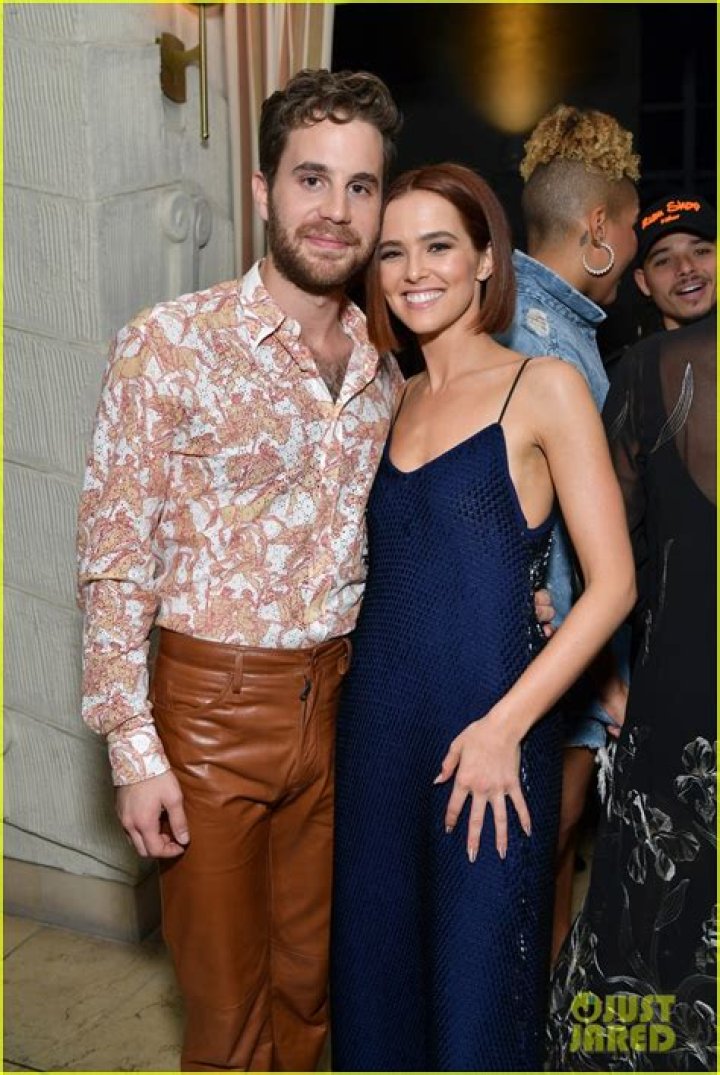 Ben Platt & Zoey Deutch In &lsquo;The Politician&rsquo;