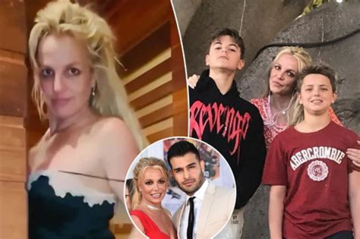 Britney Spears out with her son Jayden
