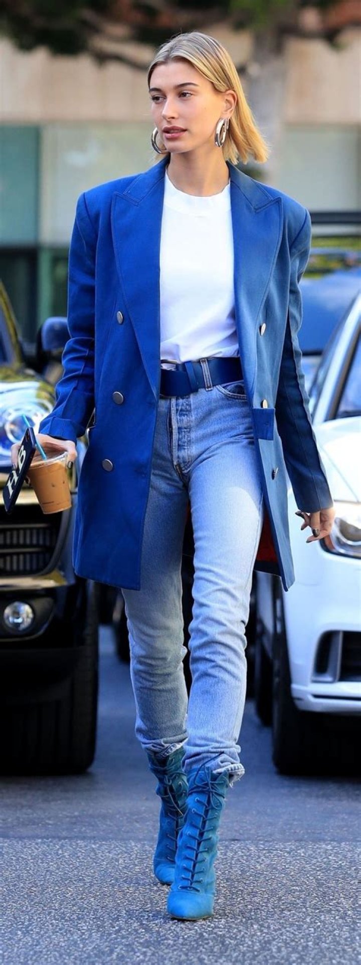 Hailey Baldwin In Blue Blazer
