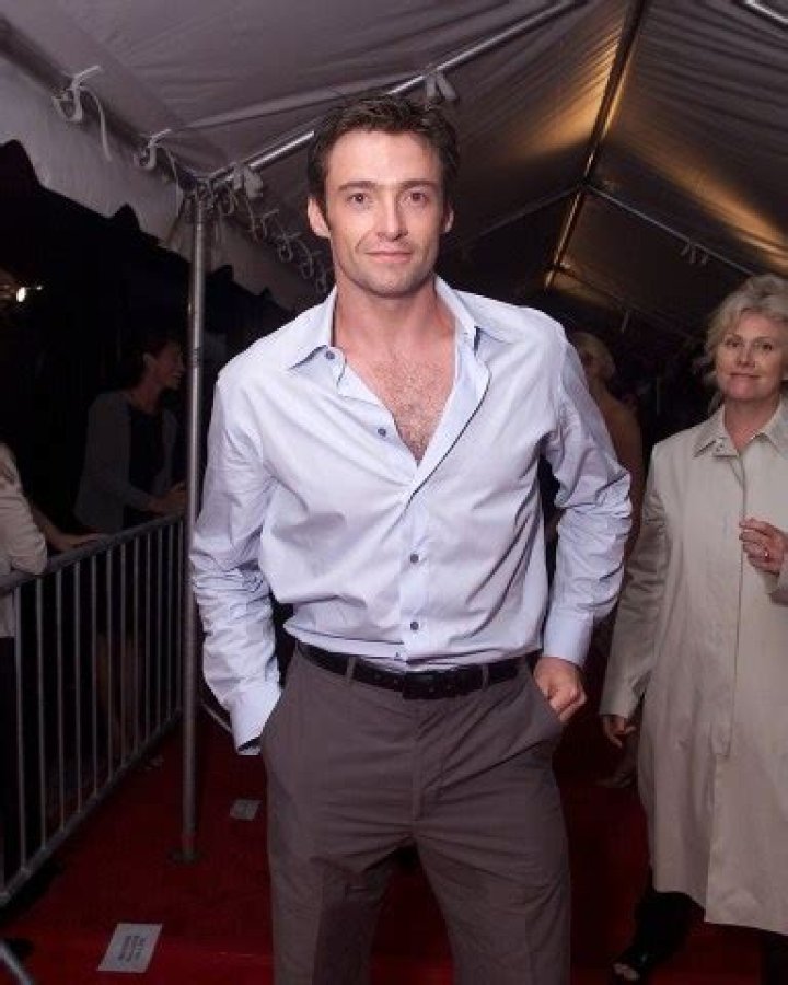 Hugh JackmanCocktail reception held on the set of "The West Wing" as Producers and cast of 'The West Wing' welcome Washington D.C. to Los AngelesJuly 31, 2000 -New York, NYHugh Jackman .Touchstone Pictures/Jerry Bruckheimer Films' premiere of 'Coyote Ugly' at the Ziegfeld Theatre in New York City.Photo by Eric Charbonneau&reg;Berliner Studio/BEImages