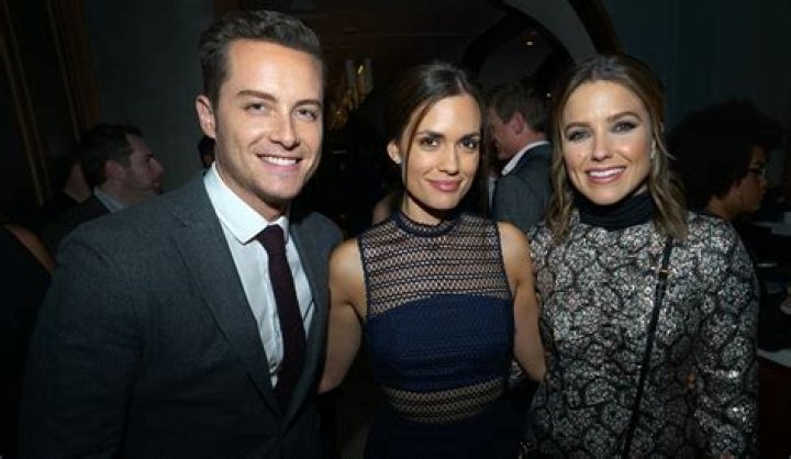 Jesse Lee Soffer Sophia Bush Break Up