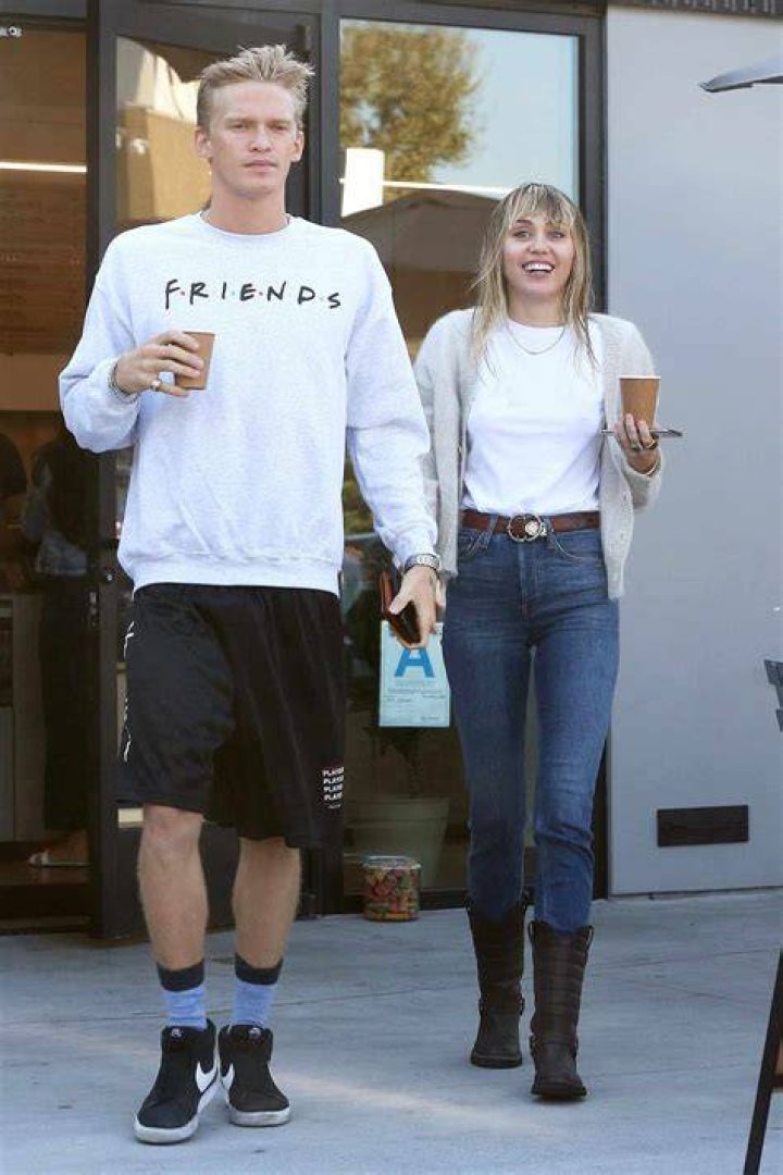 miley cyrus cody simpson