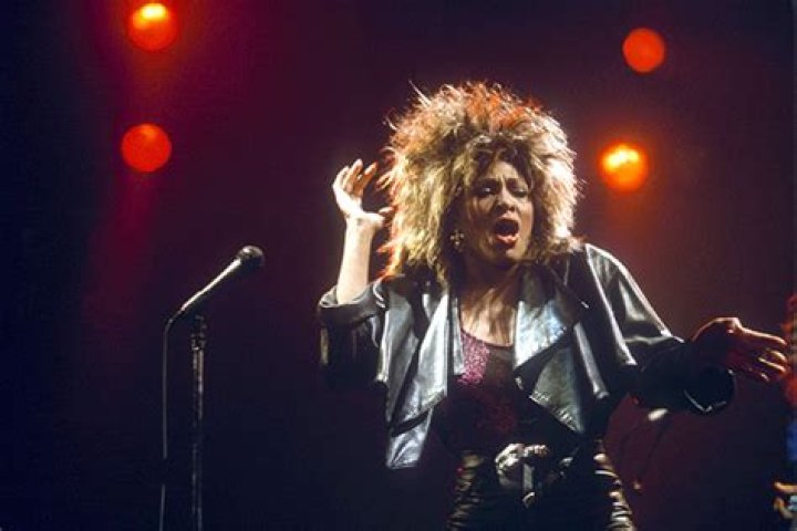 Tina Turner performs in 1985, the same year she met her future husband (Photo: Shutterstock)